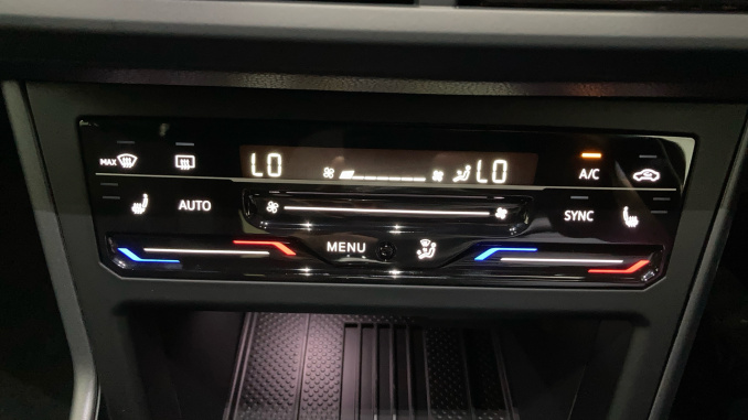 Volkswagen Polo 1.0 TSI 115 Black Edition 5dr DSG Petrol Hatchback - Image 13